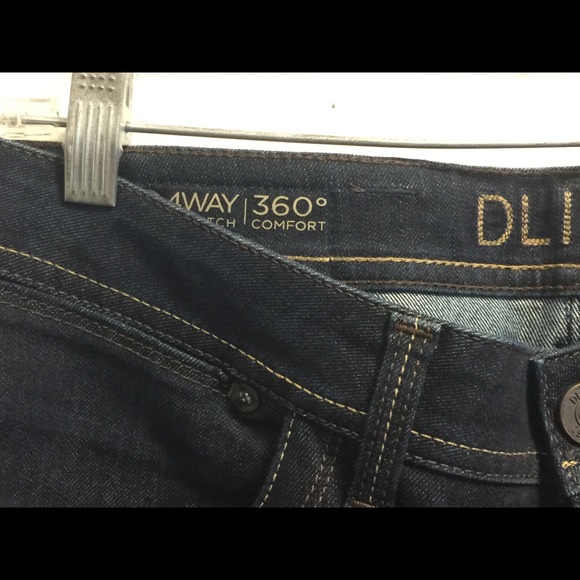 DL1961 Jennifer Jeans Size 29 Like New - Picture 5 of 10
